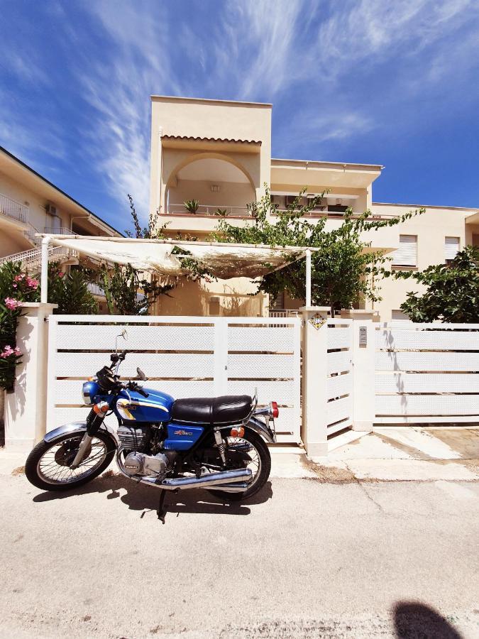 Castellammare Holiday アルカモ・マリーナ エクステリア 写真
